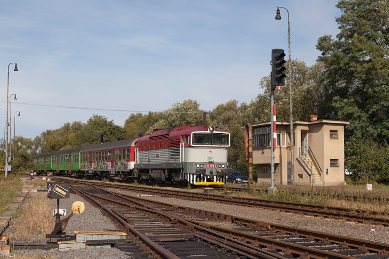 754 084 Tomášovce